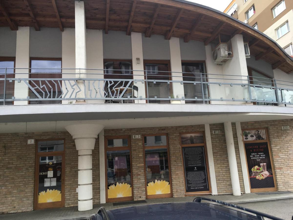 Dunajská Streda Konde Apartments B מראה חיצוני תמונה
