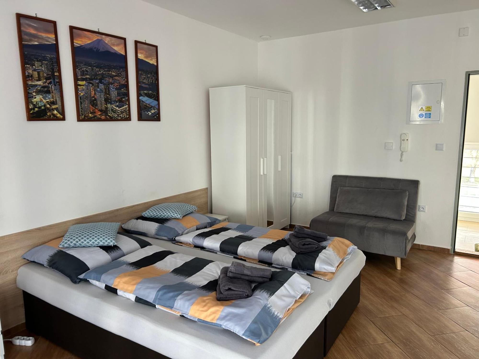 Dunajská Streda Konde Apartments B מראה חיצוני תמונה