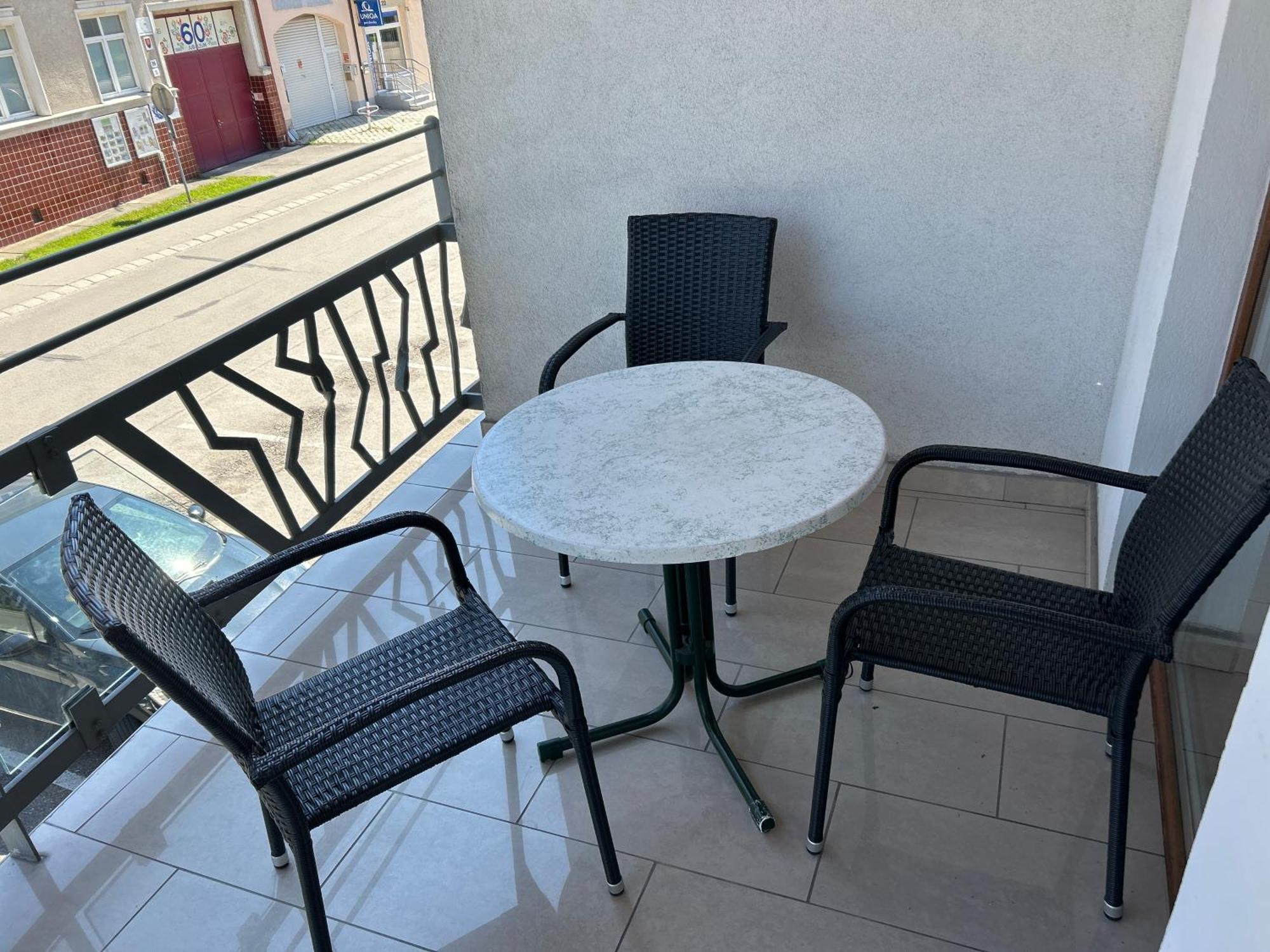 Dunajská Streda Konde Apartments B מראה חיצוני תמונה