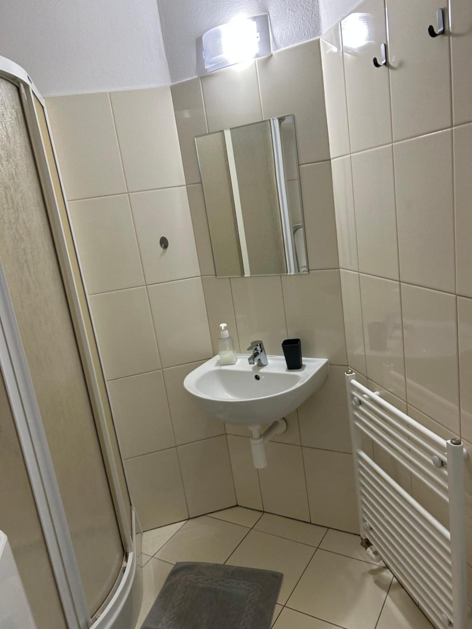 Dunajská Streda Konde Apartments B מראה חיצוני תמונה